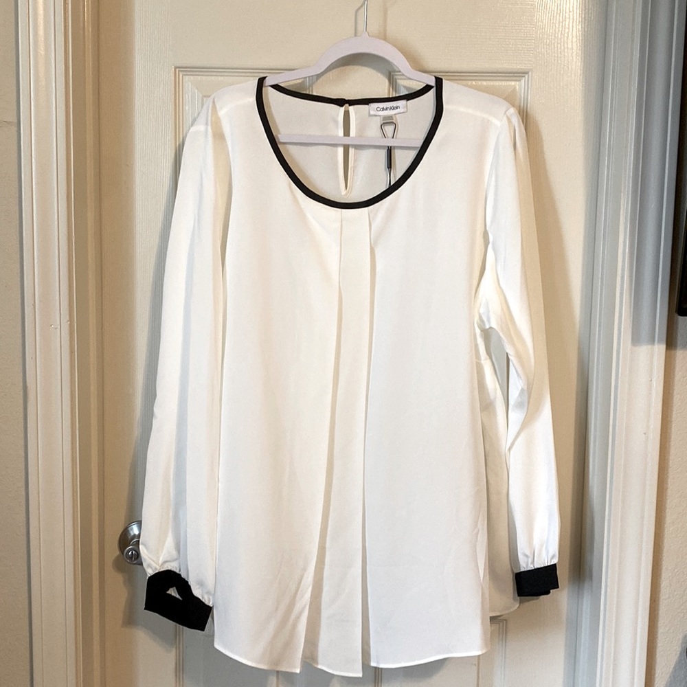 Calvin Klein 2X top